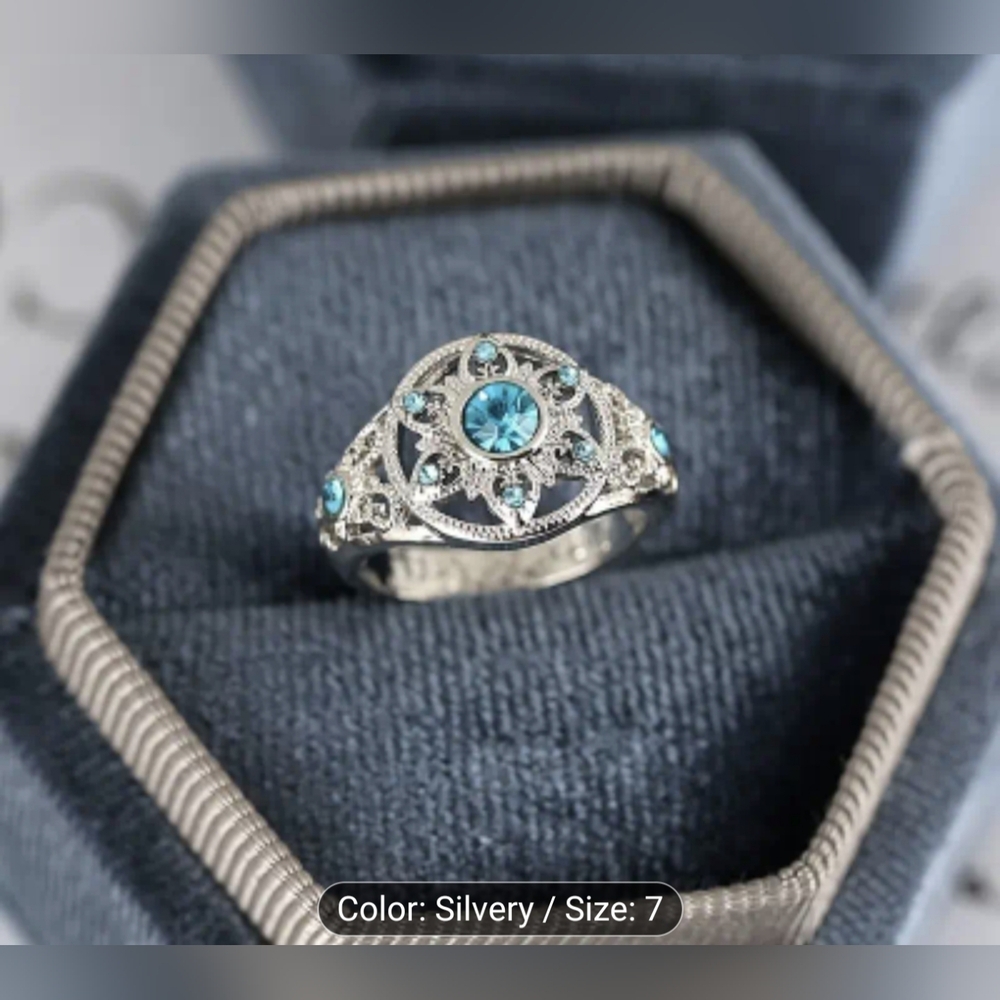New women's Adorable Snowflake Ring, Ladies' Fashion Ring, T2B4A